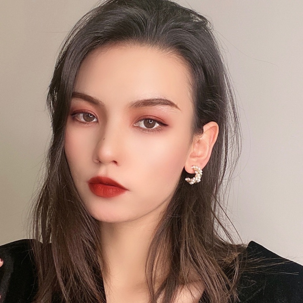 ❤️‍🔥𝕤𝕒𝕝𝕖❤️‍🔥 💙pearls croissant hoop earrings - Picture 8 of 15